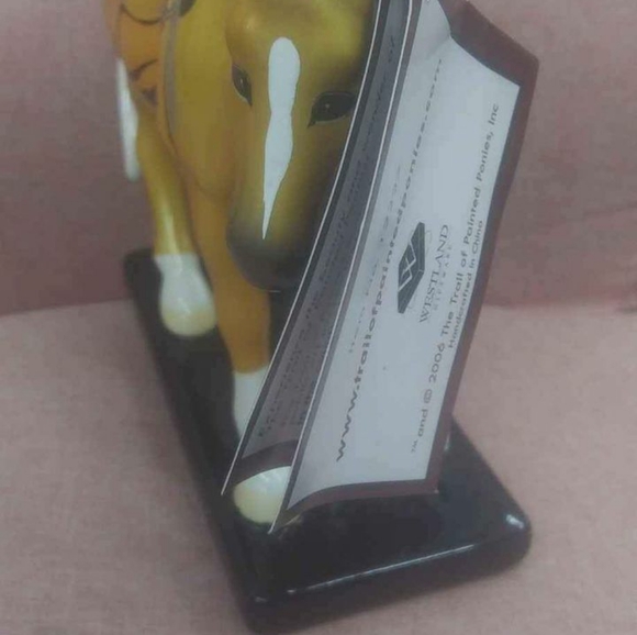 Painted Ponies Palomino Horse With Western Pinup Girl - Picture 4 of 7